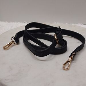 Black Strap Purse 5 Eyelets Adjustable 45 1/2"-50" Long x 1/2" Wide #135-52